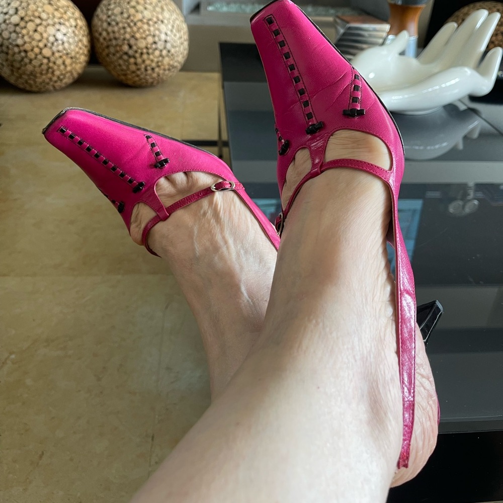 Vintage fushia PATRICK COX HEELS